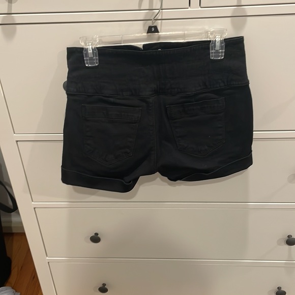 High waisted black shorts, medium - Picture 2 of 3